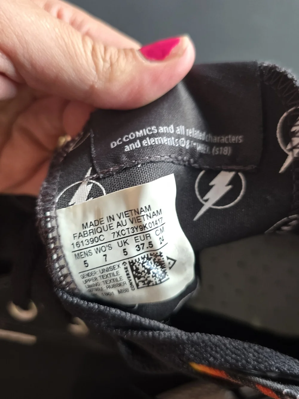 Converse Chuck Taylor DC Comics The Flash Hi Top M5 W7